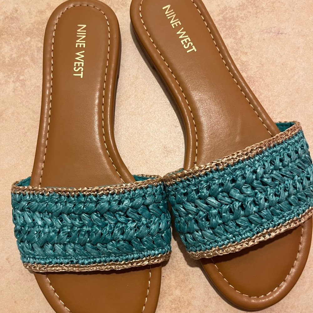 Nine West Beehiv Sandals